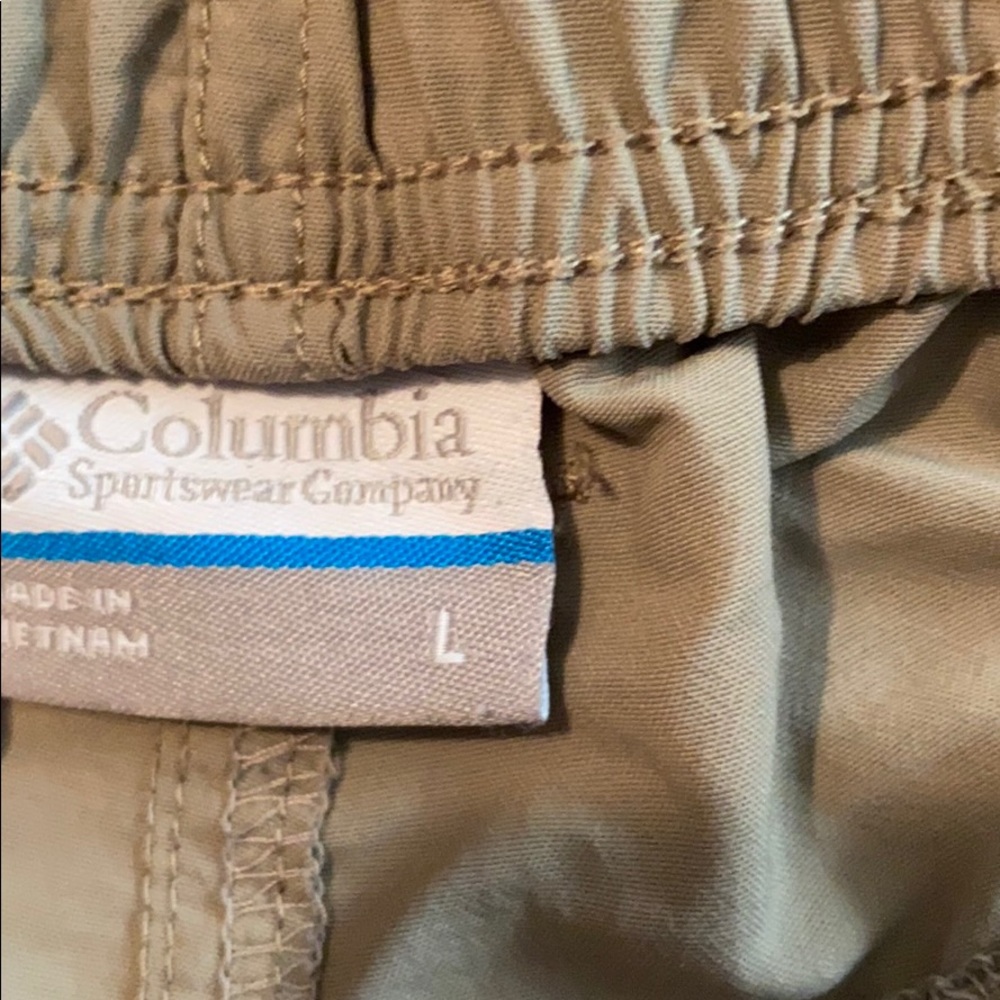 Shorts - Picture 2 of 5